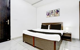 Super Hotel O Rohini Sector 20 Mait Formerly Maharaja Grand